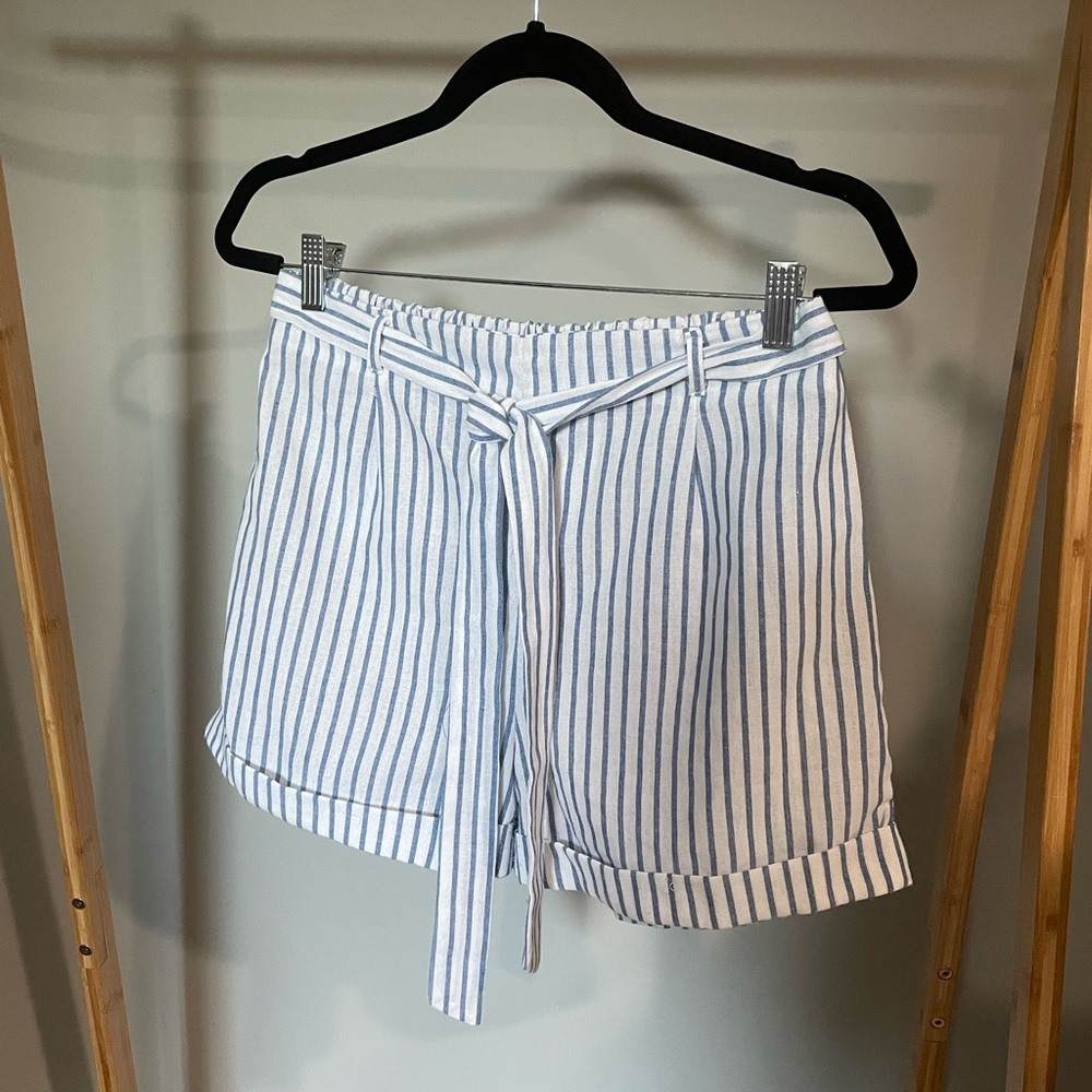 Stripped linen shorts with belt detail from Altar’d State!